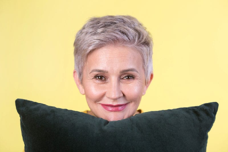 le carré plongeant femme 60 ans