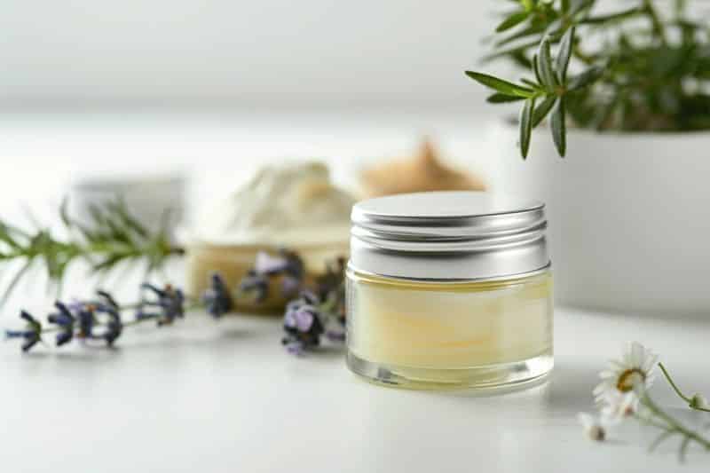 Démangeaison de l’anus, causes médicales fréquentes, hémorroïdes, fissure, mycose