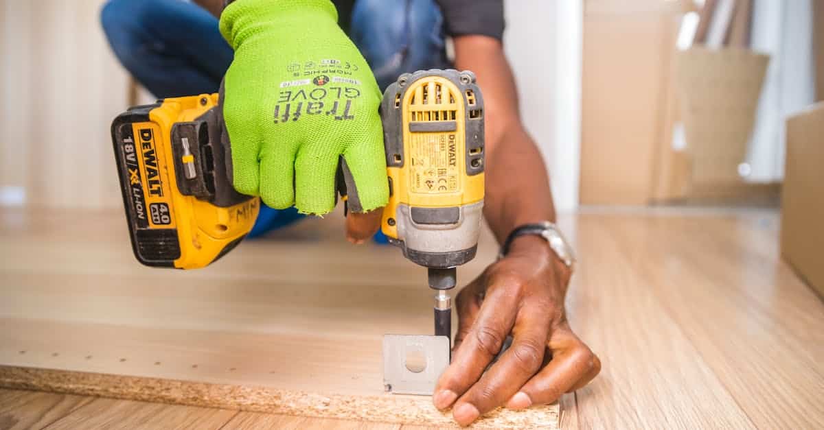perceuse sans fil puissante et compacte, idéale pour tous vos travaux de bricolage avec une grande autonomie de batterie.