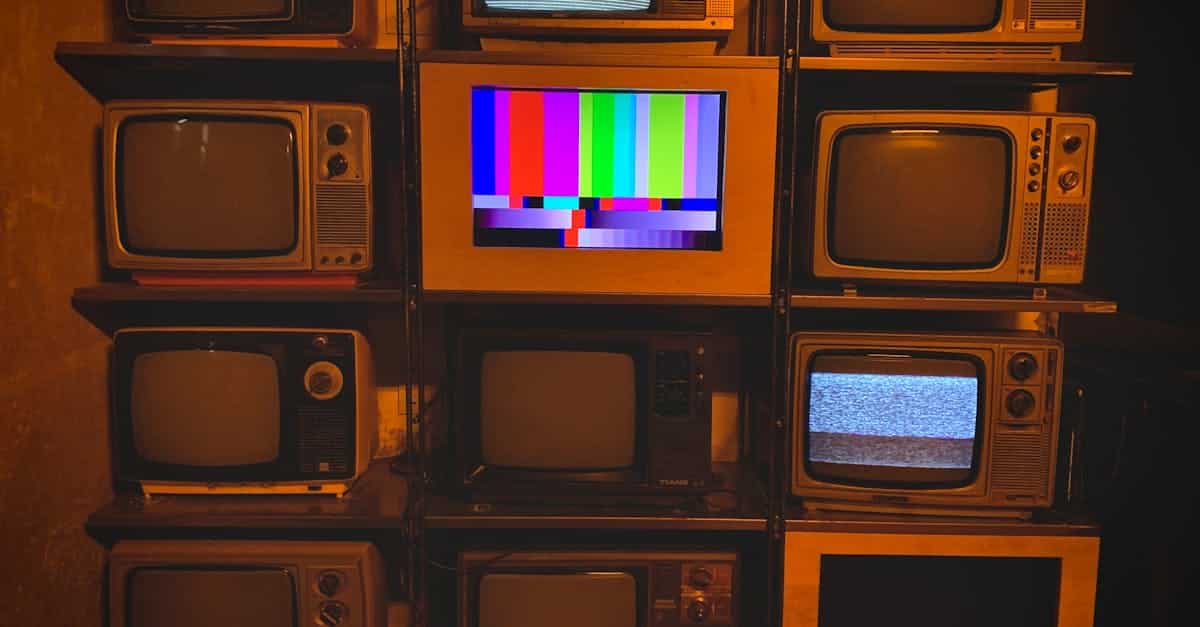 meuble tv rétro alliant style vintage et fonctionnalité moderne, parfait pour sublimer votre salon avec une touche nostalgique.