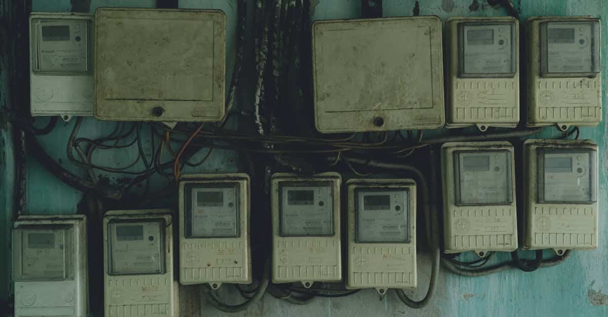 couvercle de compteur électrique résistant et durable, conçu pour protéger votre compteur des intempéries et des dommages.