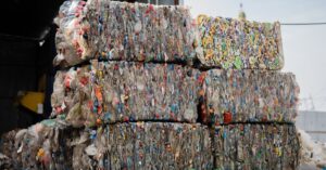découvrez des méthodes efficaces de réutilisation des déchets pour réduire votre impact environnemental et promouvoir un mode de vie durable.